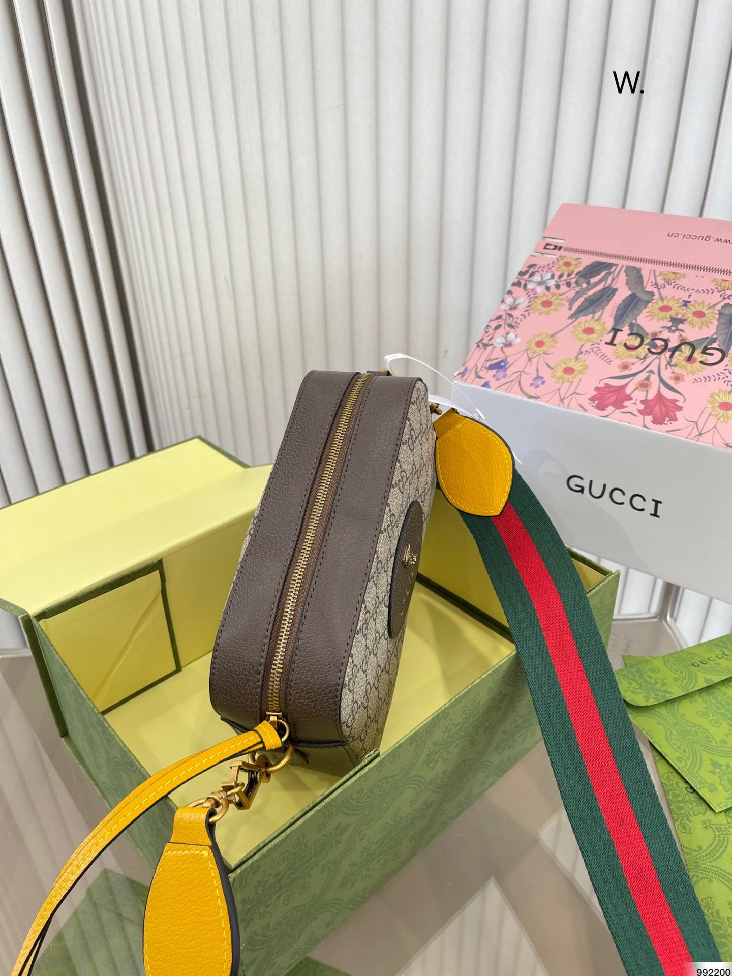 GUCCI BAG 251