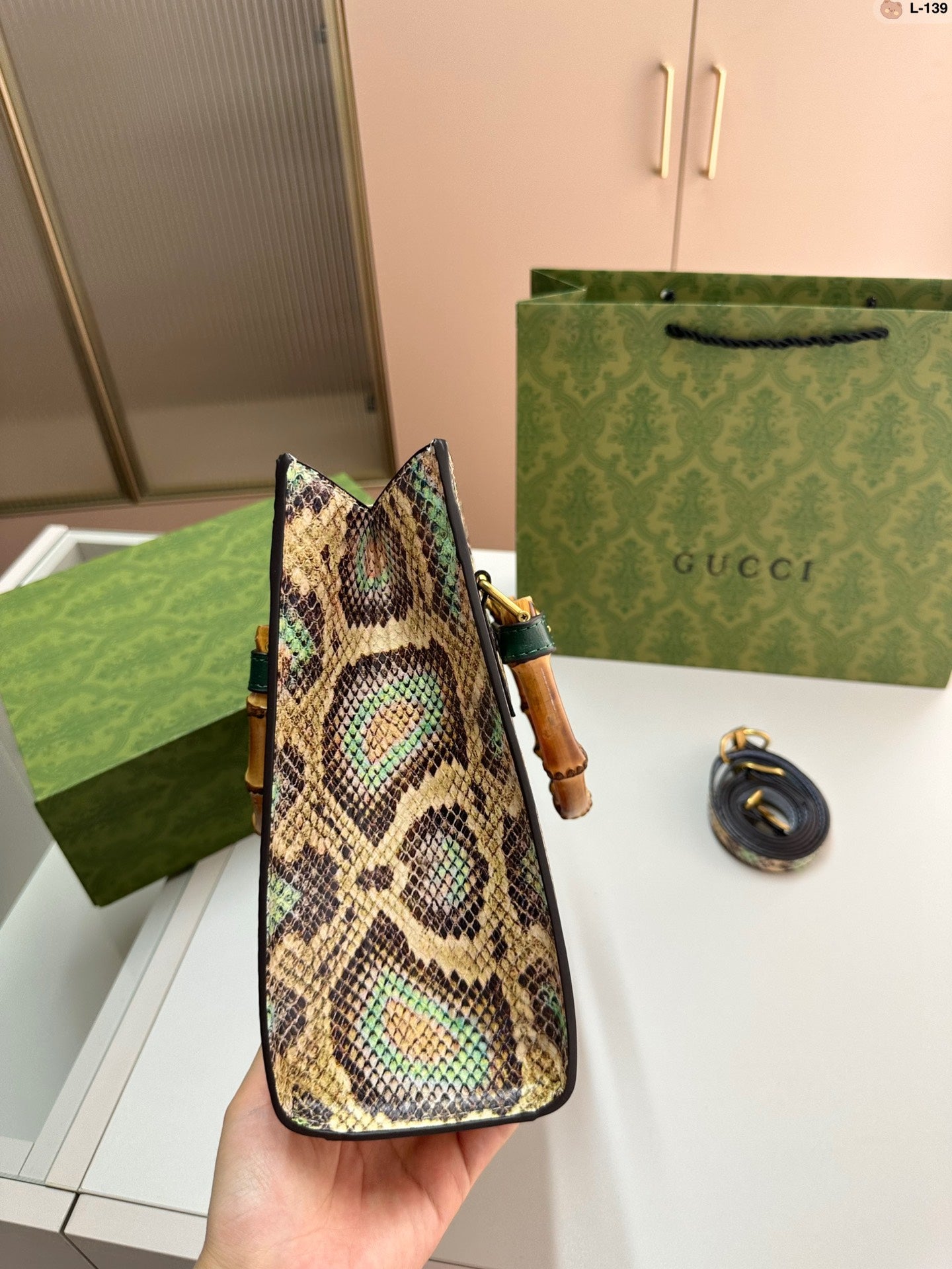 GUCCI BAG 259