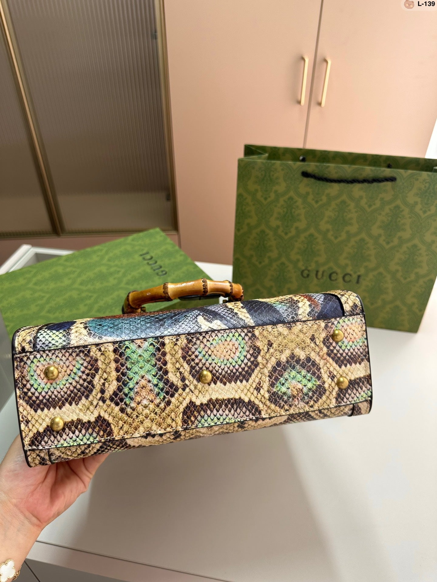 GUCCI BAG 259