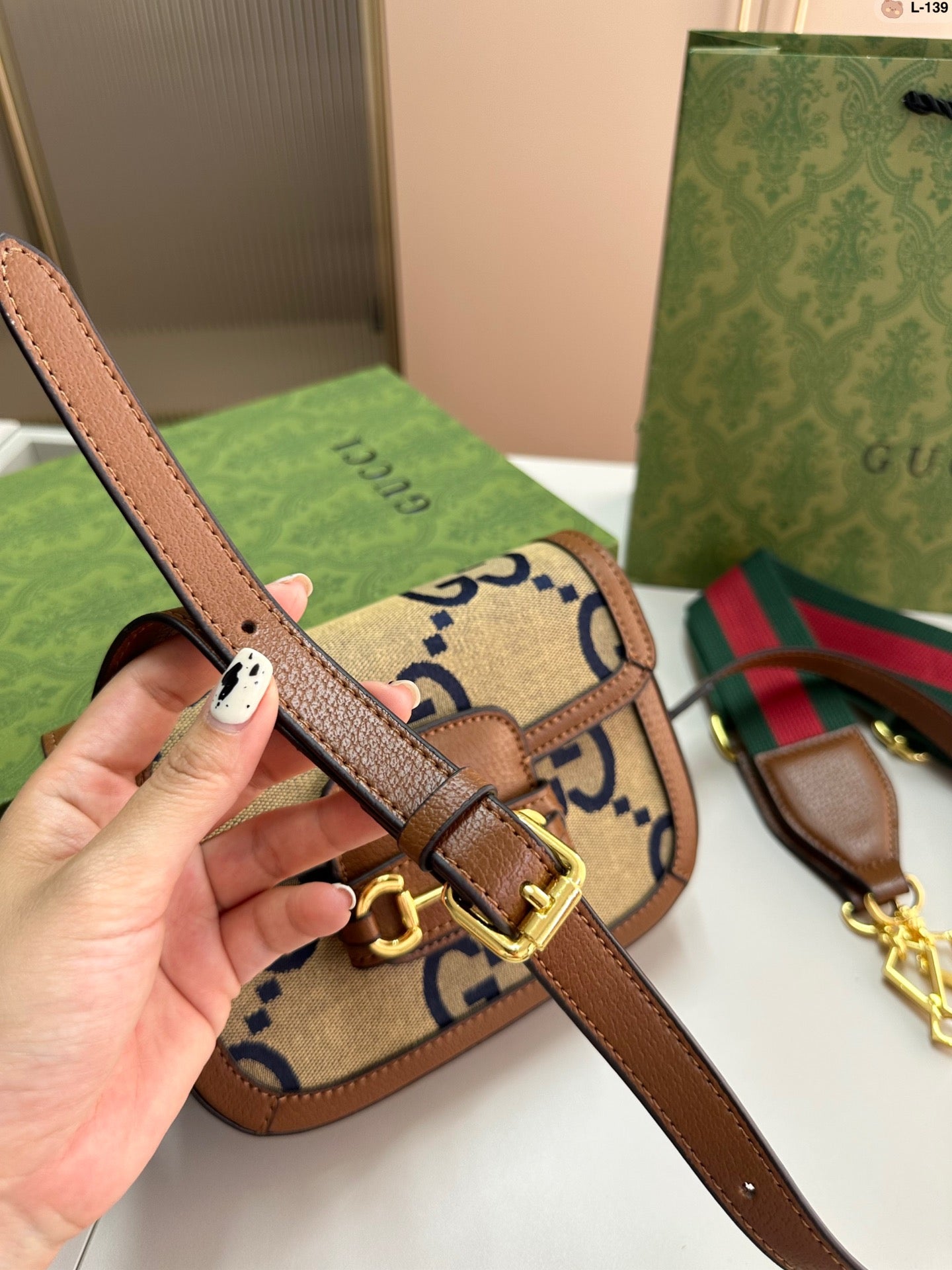 GUCCI BAG 272