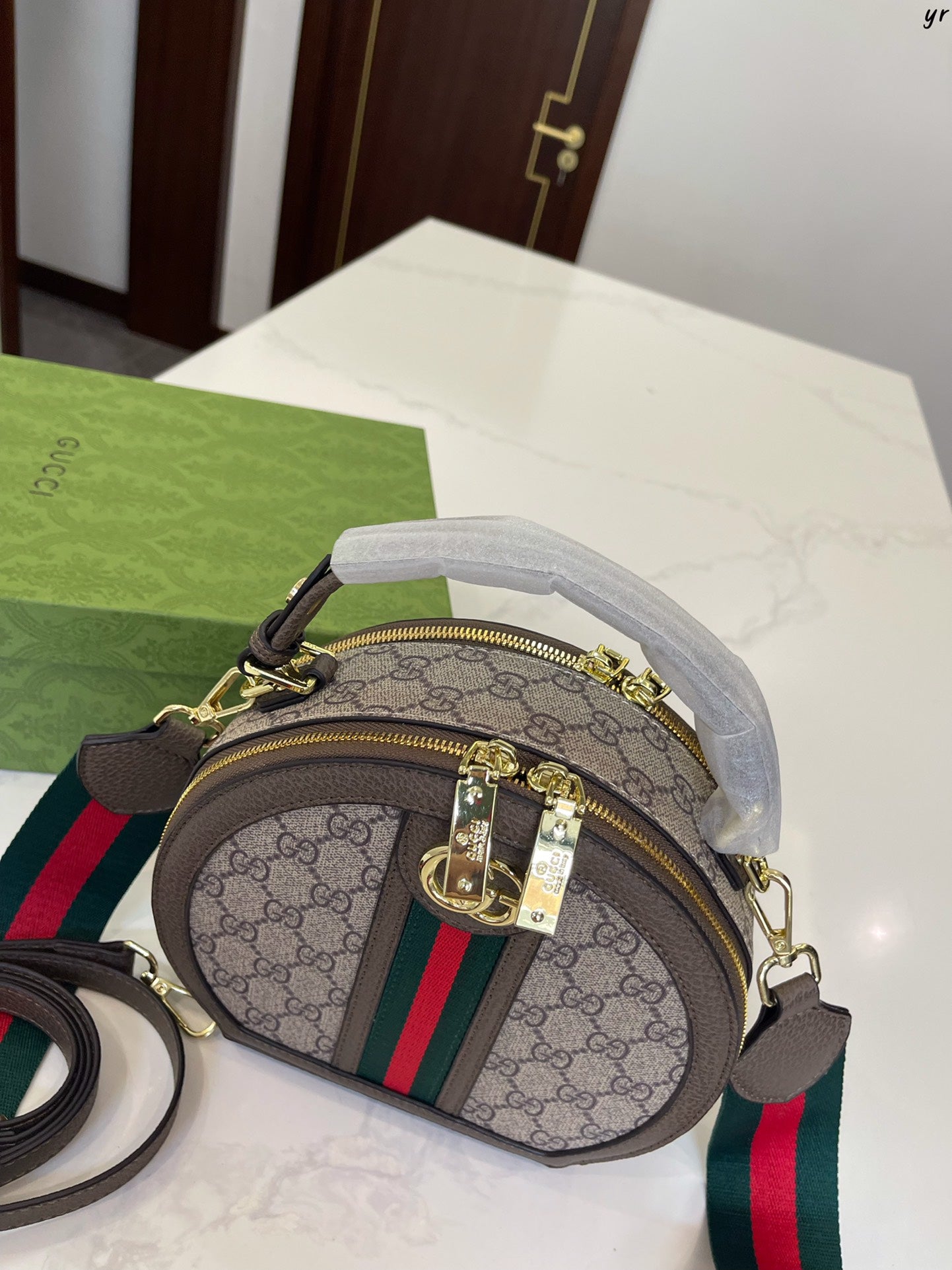 GUCCI BAG 274