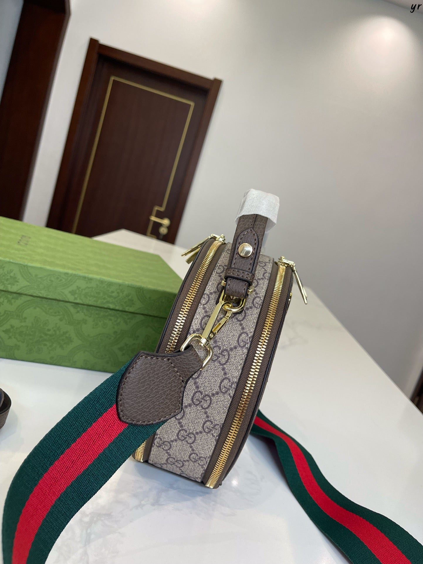 GUCCI BAG 274