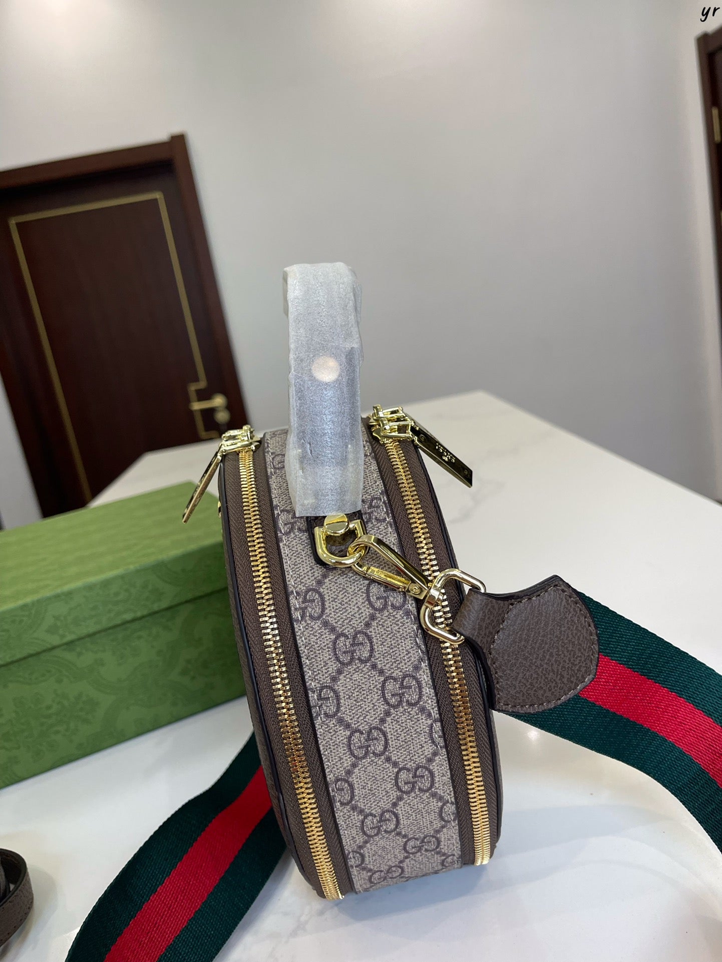 GUCCI BAG 274