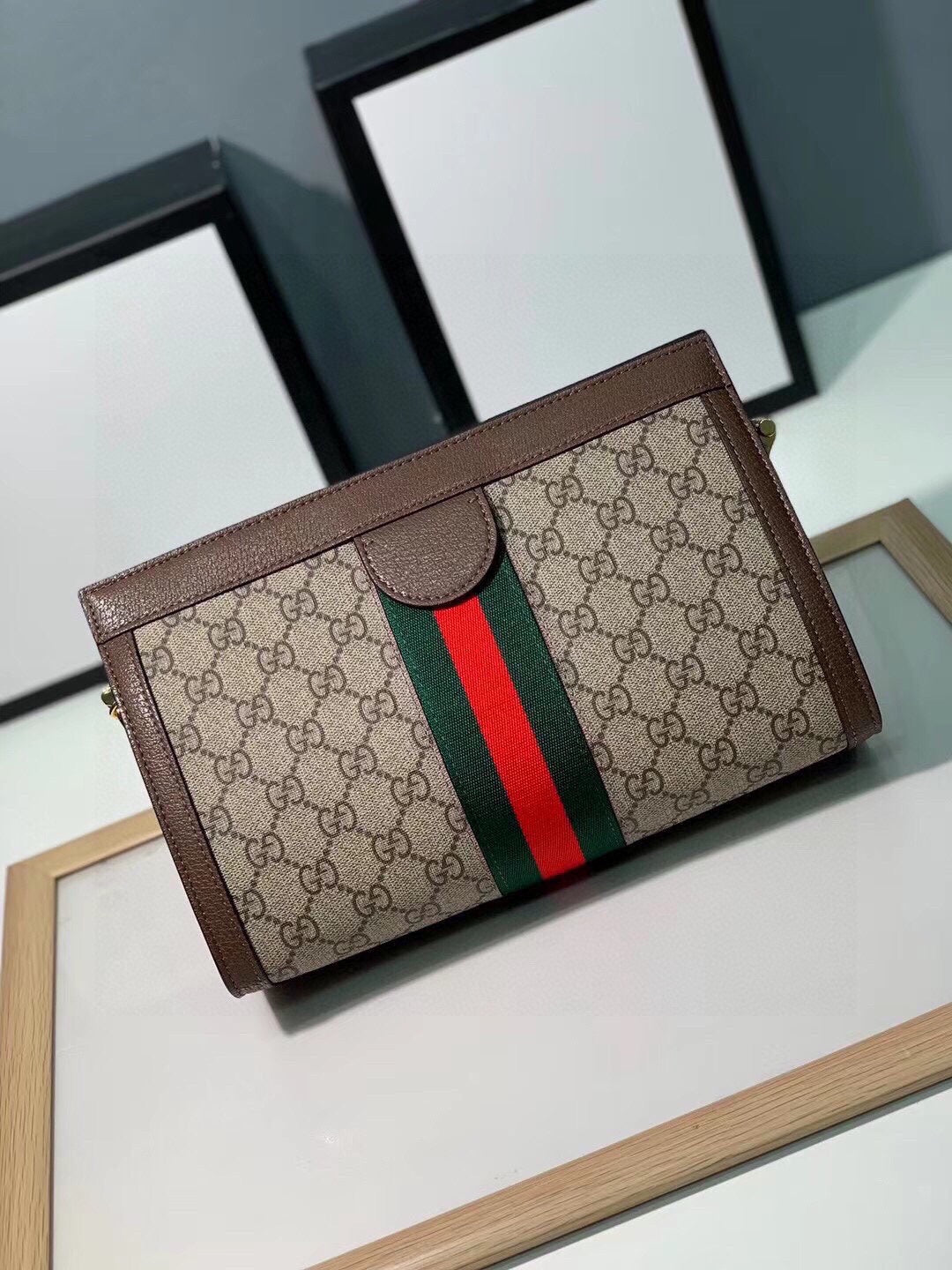 GUCCI BAG 284