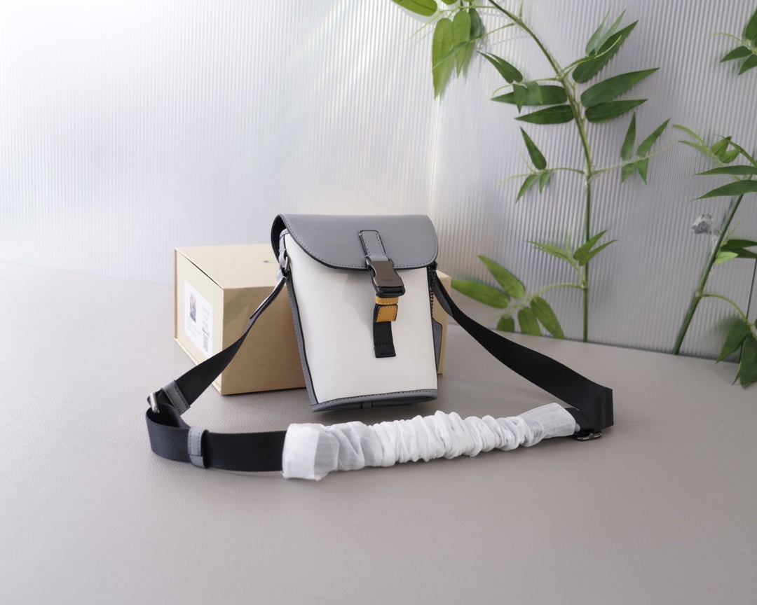 Co-BAG128