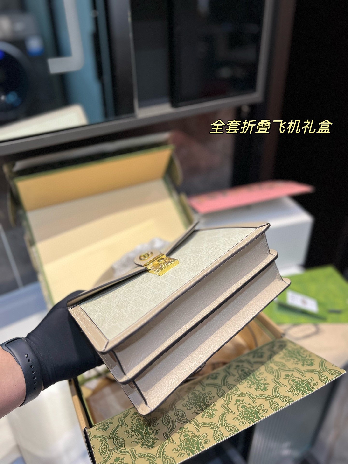 GUCCI BAG  288