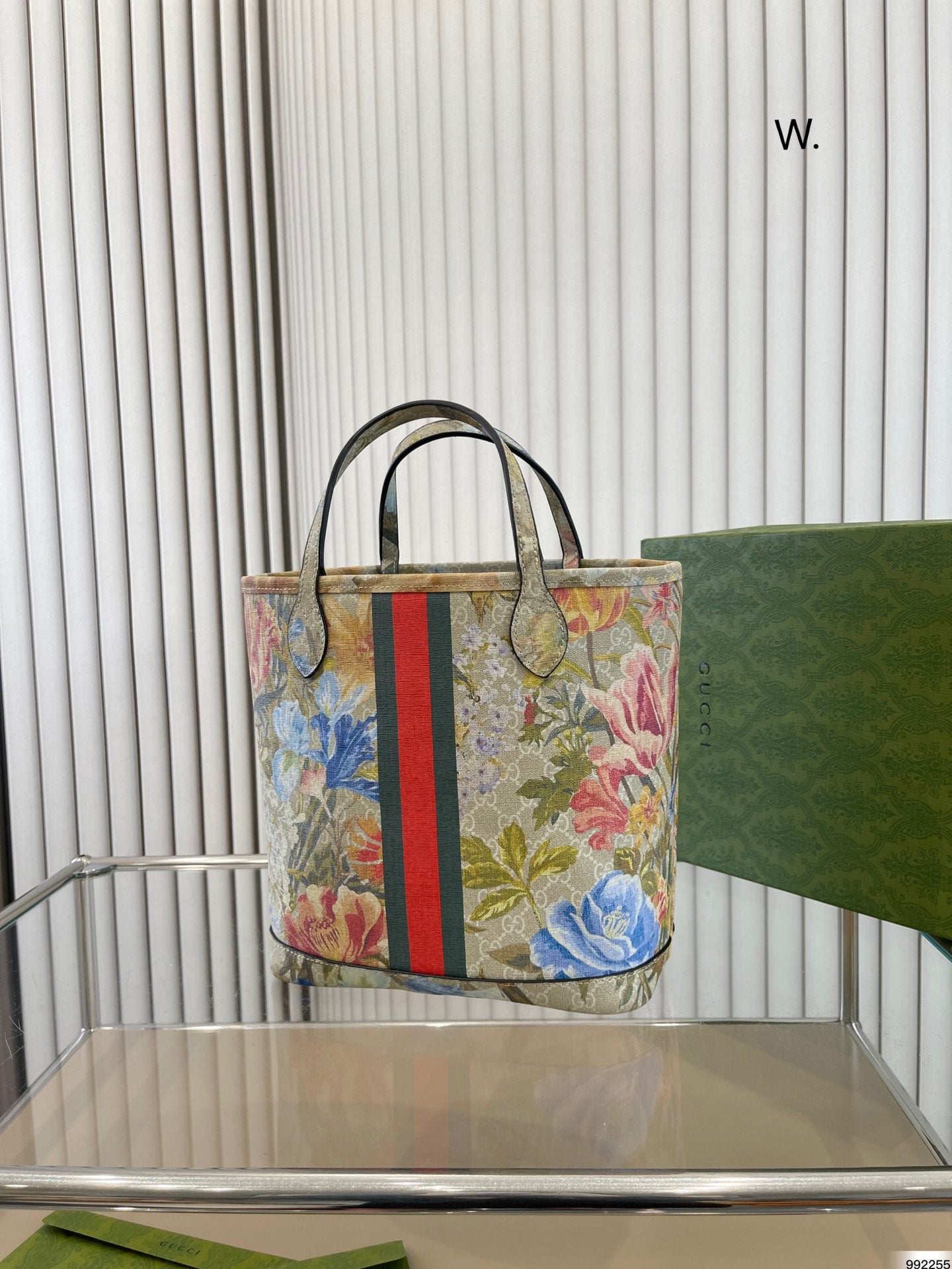 GUCCI BAG 300