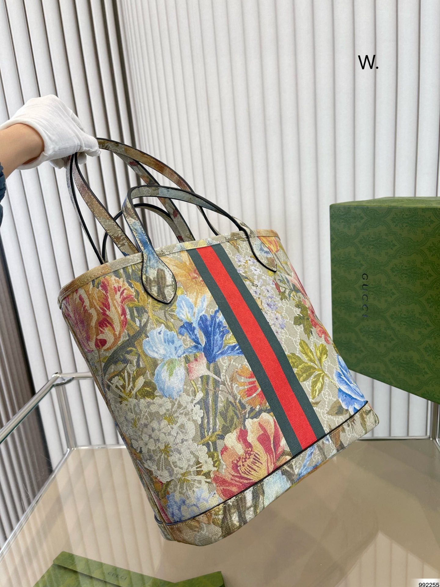 GUCCI BAG 300