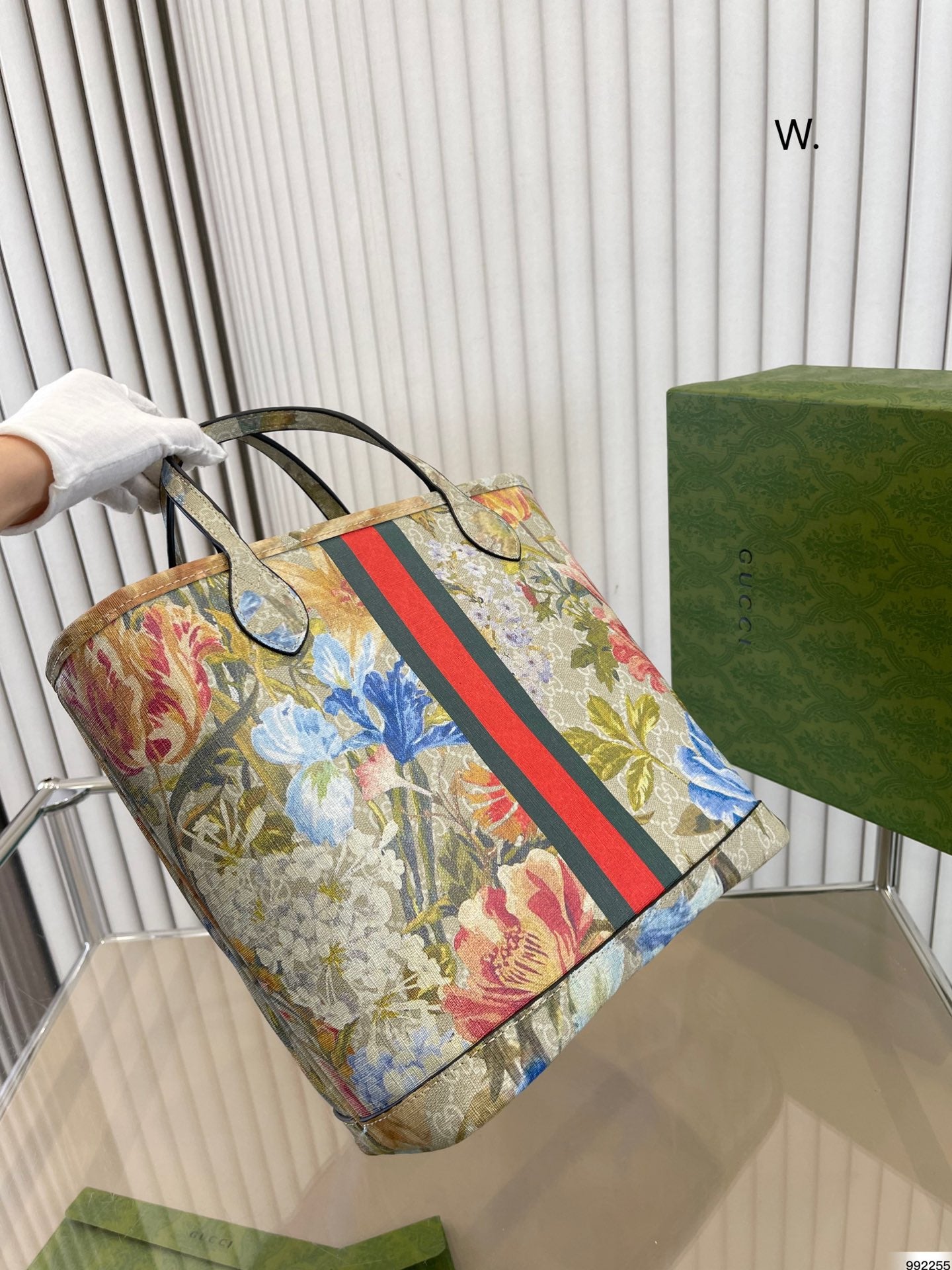 GUCCI BAG 300