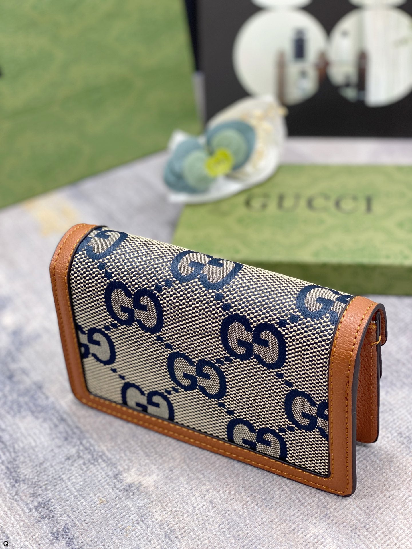 GUCCI BAG 302