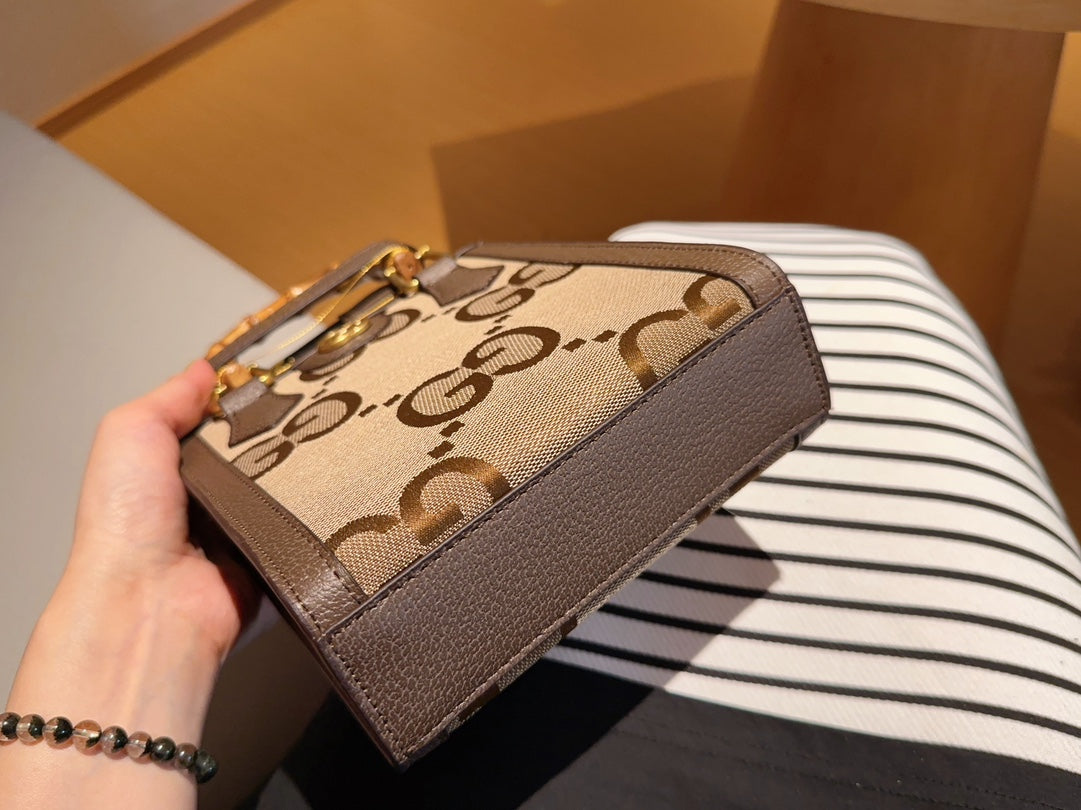 GUCCI BAG 303