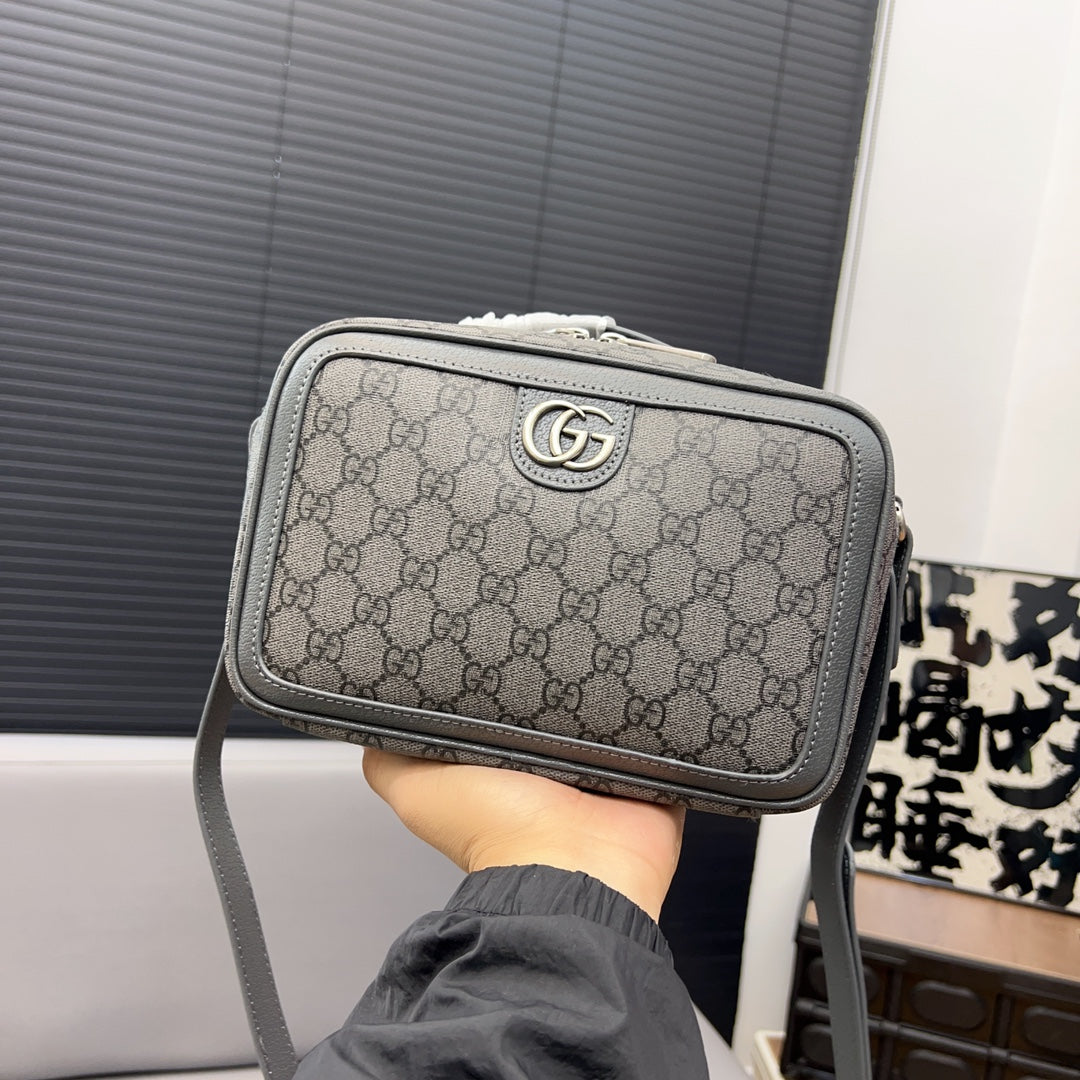 GUCCI BAG 305