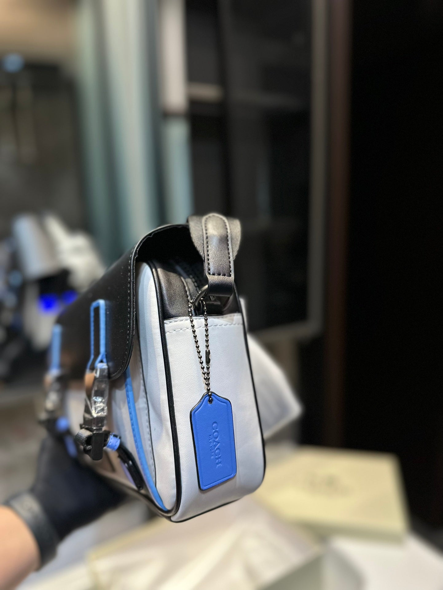 Co-BAG578