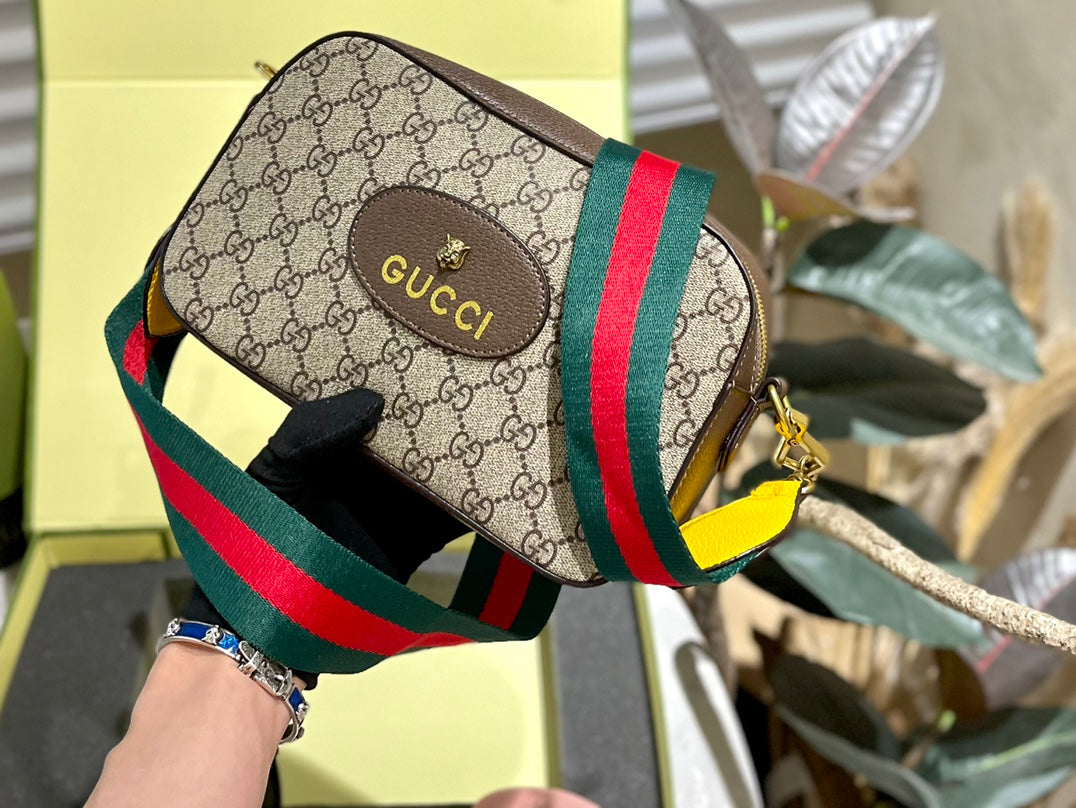 GUCCI BAG 323