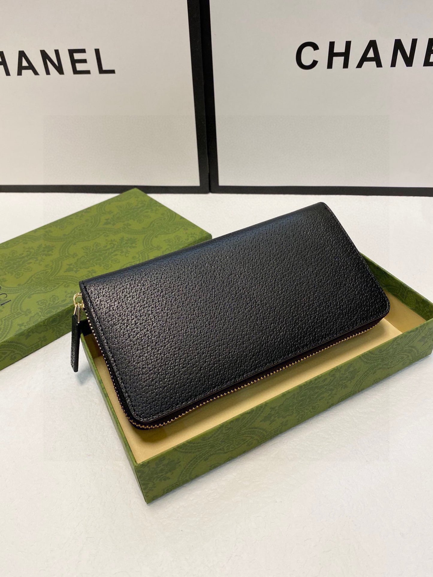 GUCCI BAG 348