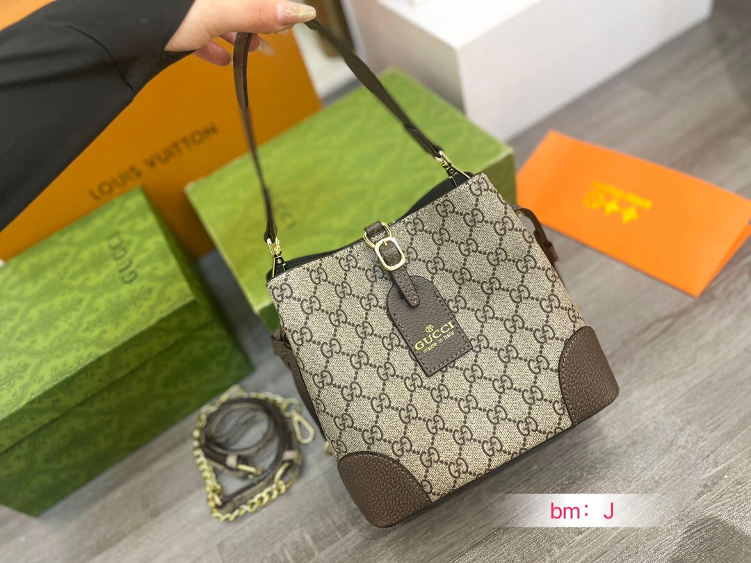 GUCCI  BAG  353