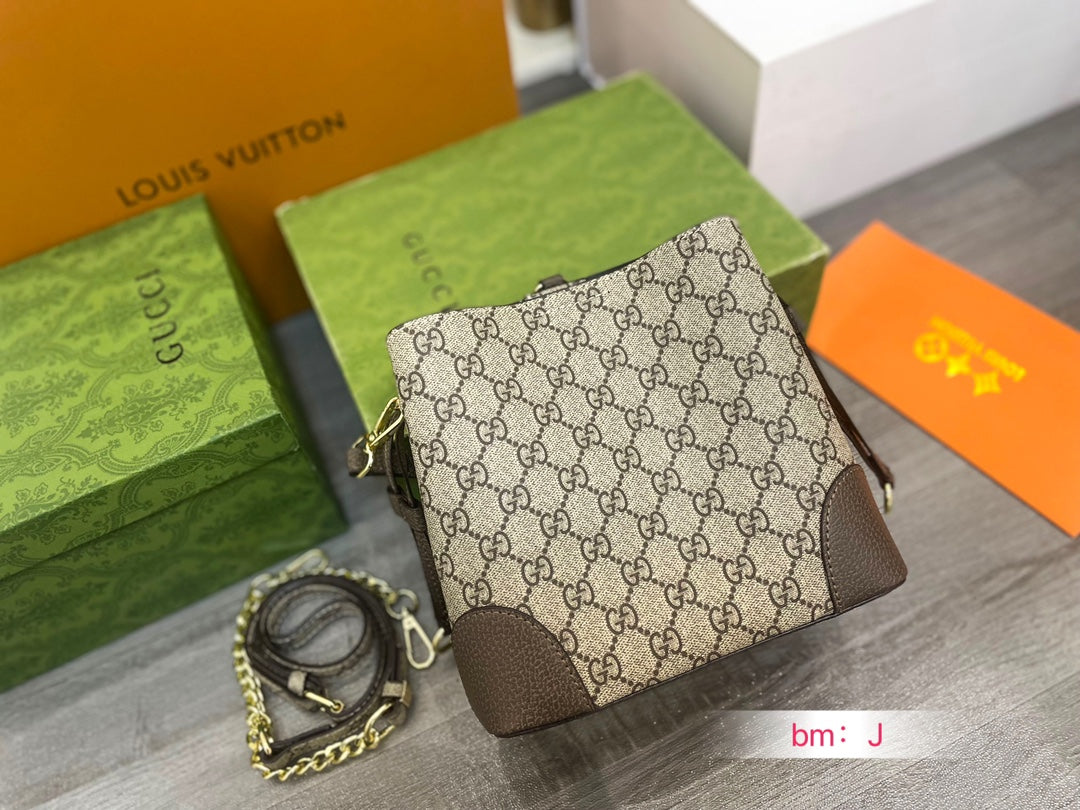 GUCCI  BAG  353