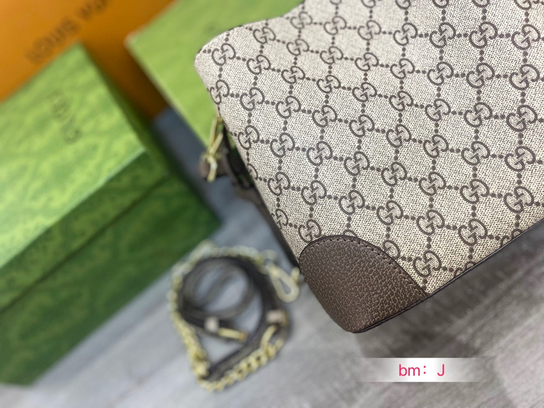 GUCCI  BAG  353