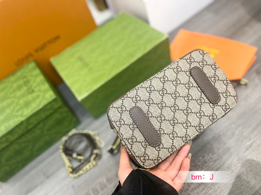 GUCCI  BAG  353