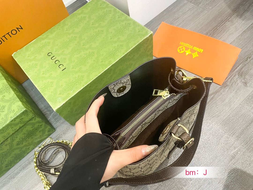 GUCCI  BAG  353
