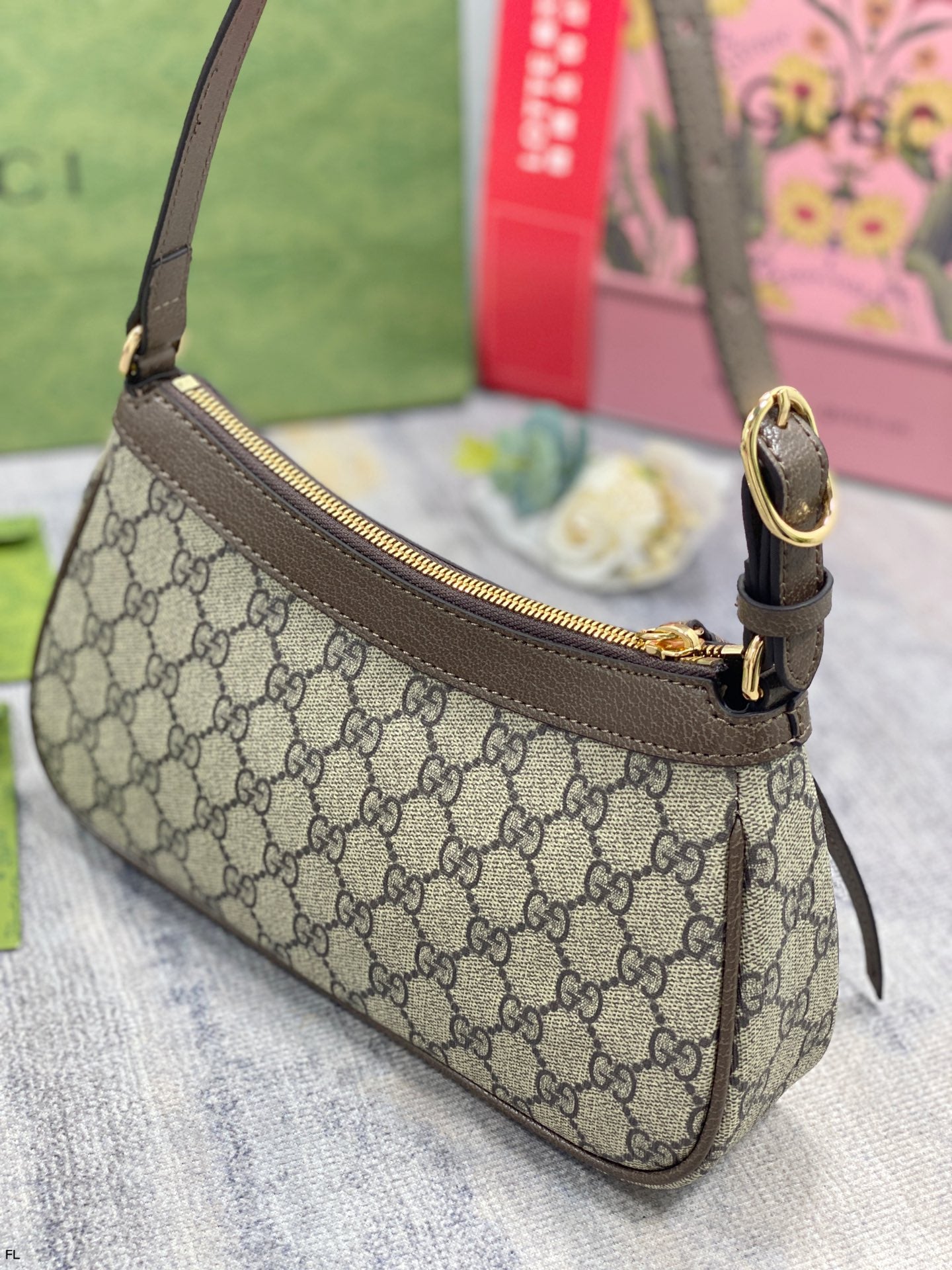 GUCCI BAG 362