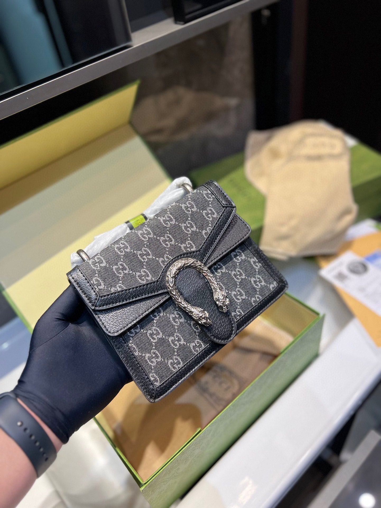 GUCCI BAG 367-1