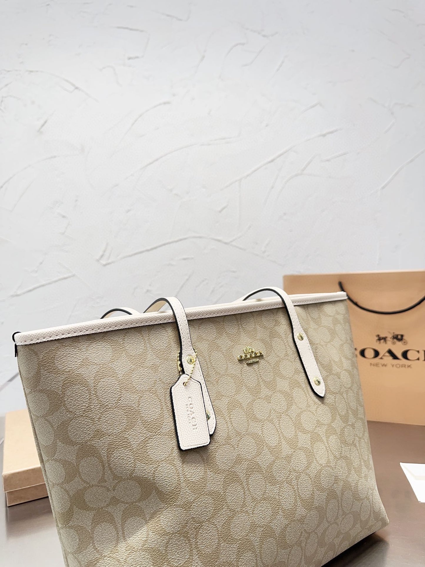 Co-BAG652