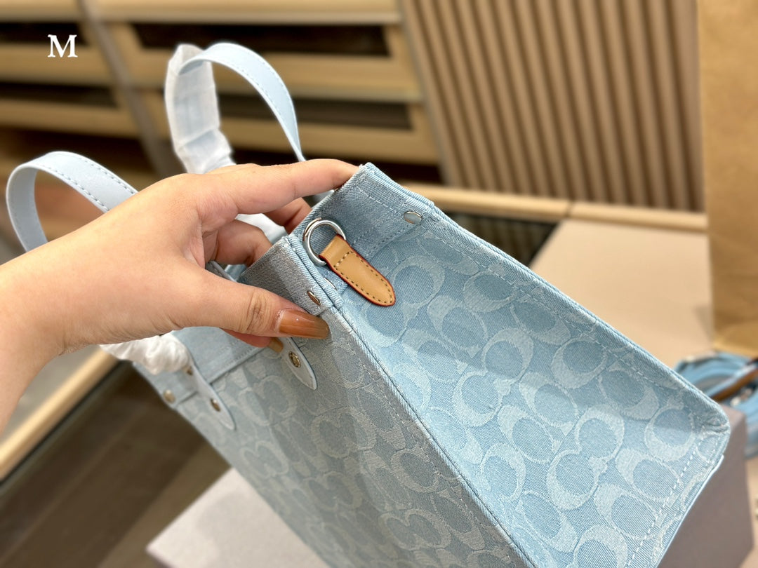 Co-BAG657