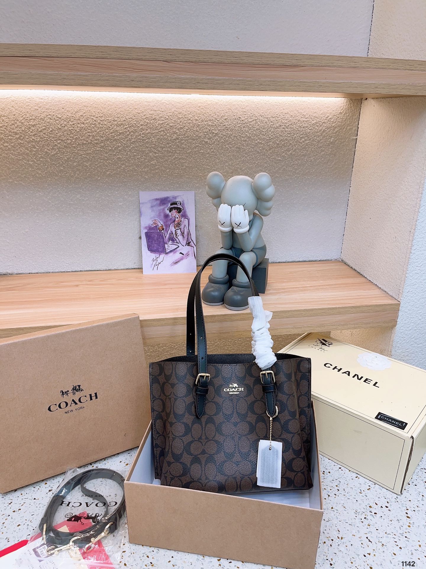 Co-BAG589