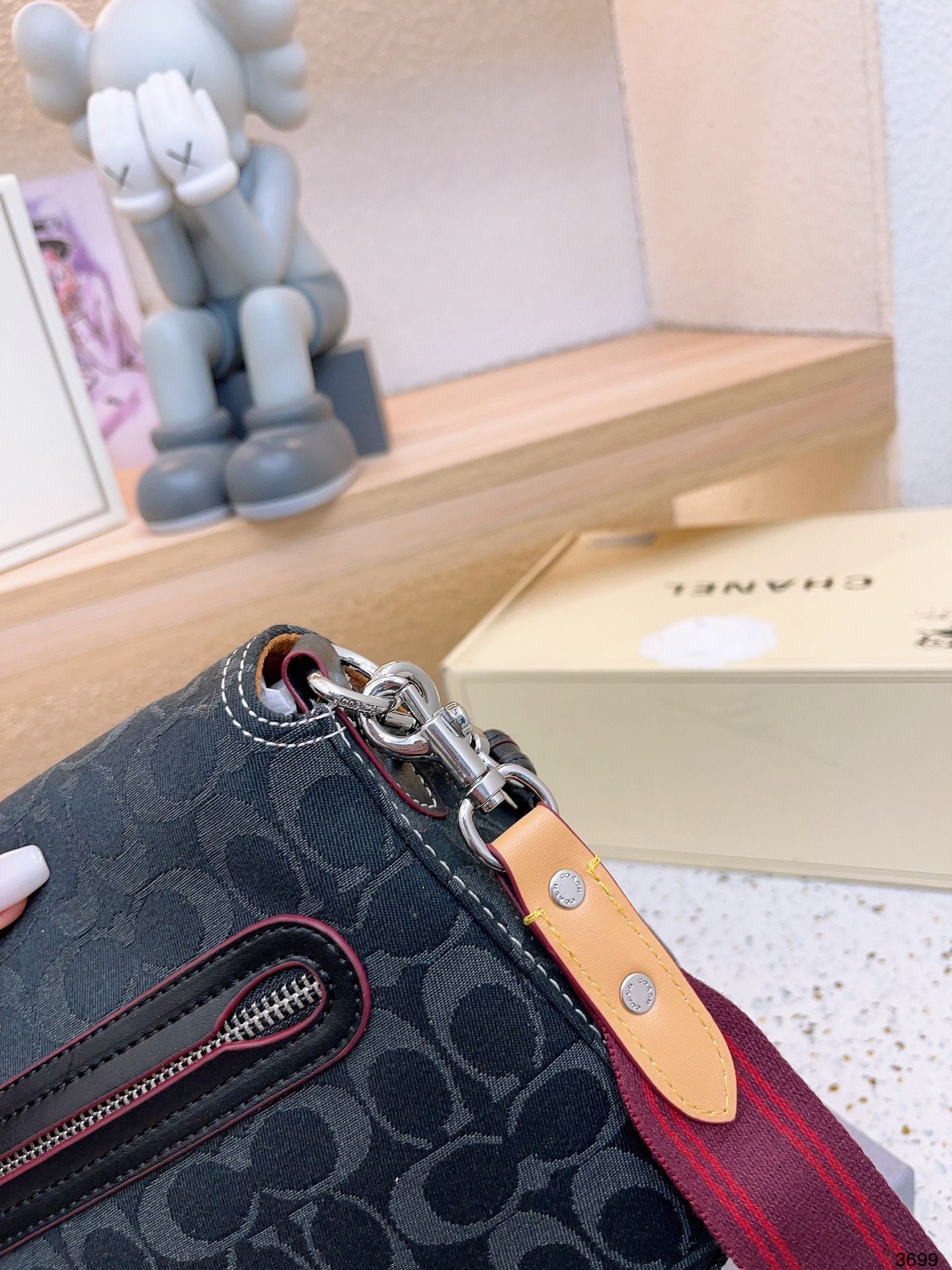 Co-BAG663