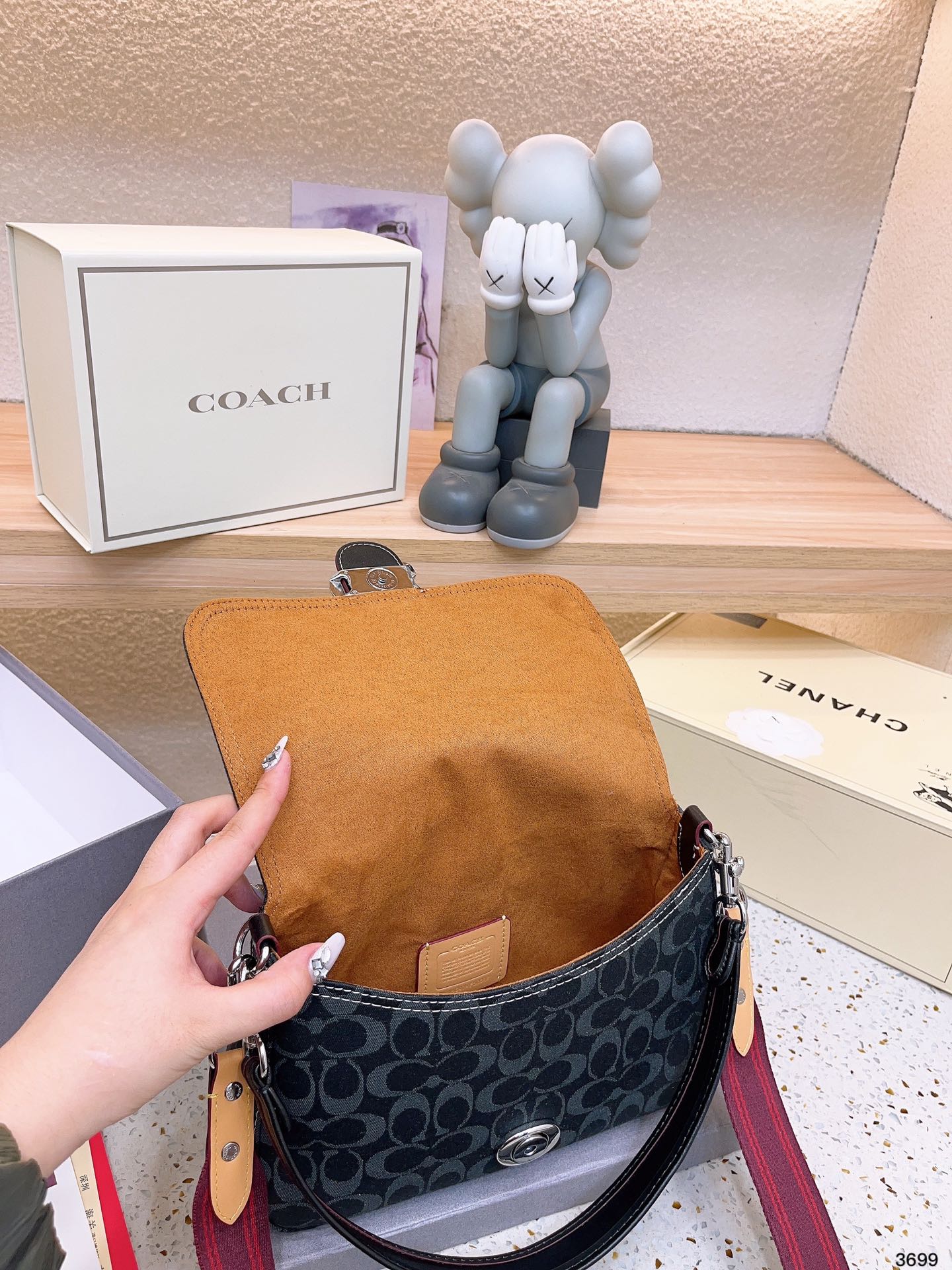 Co-BAG663