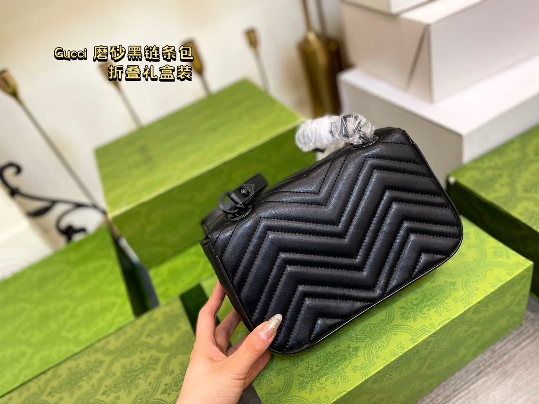 GUCCI BAG  385-1