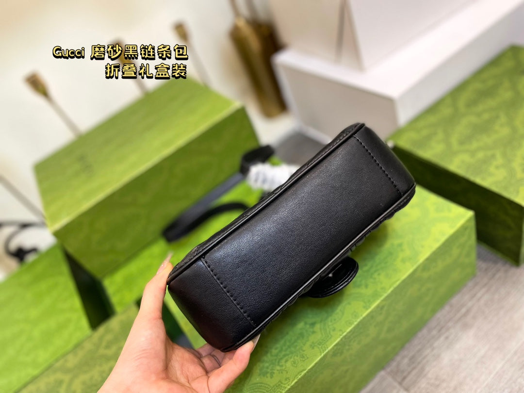 GUCCI BAG  385-1