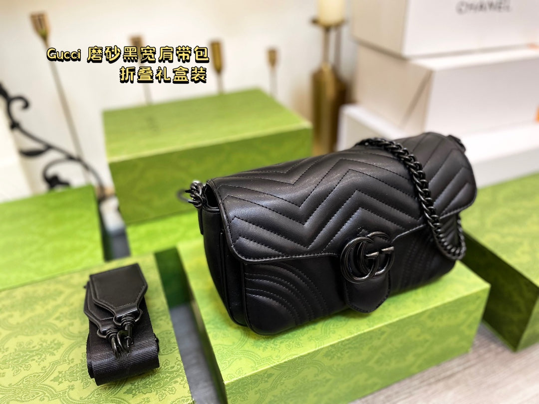 GUCCI BAG  385-3