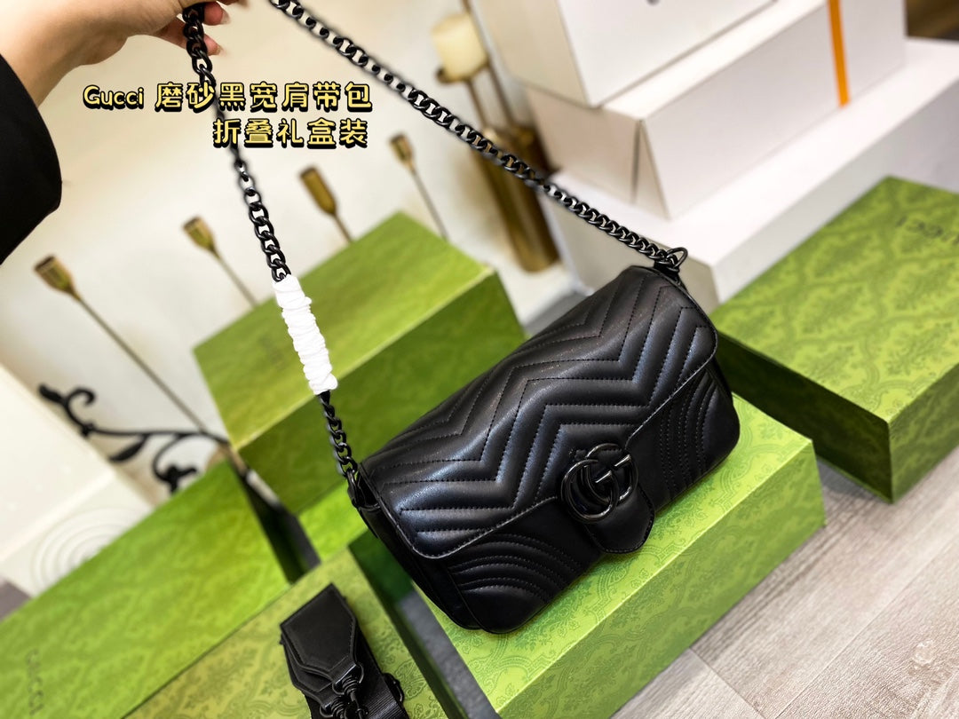 GUCCI BAG  385-3