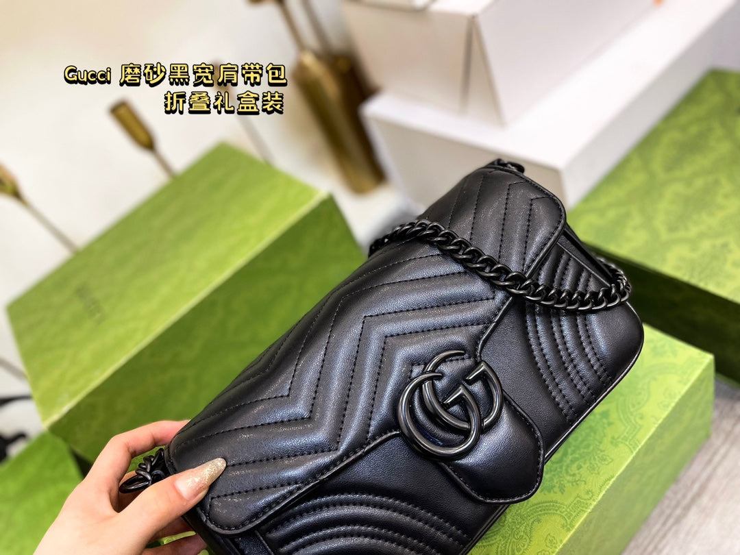 GUCCI BAG  385-3