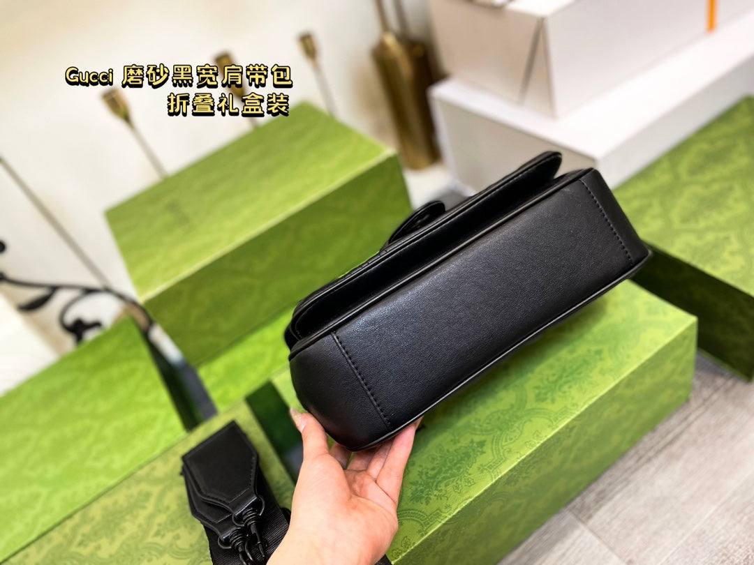 GUCCI BAG  385-3
