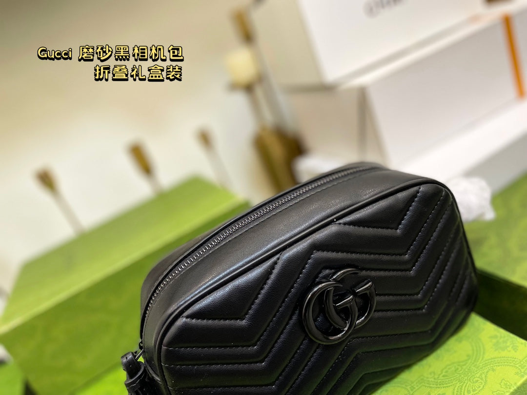 GUCCI BAG  385-4