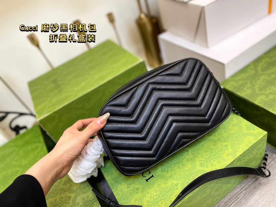 GUCCI BAG  385-4