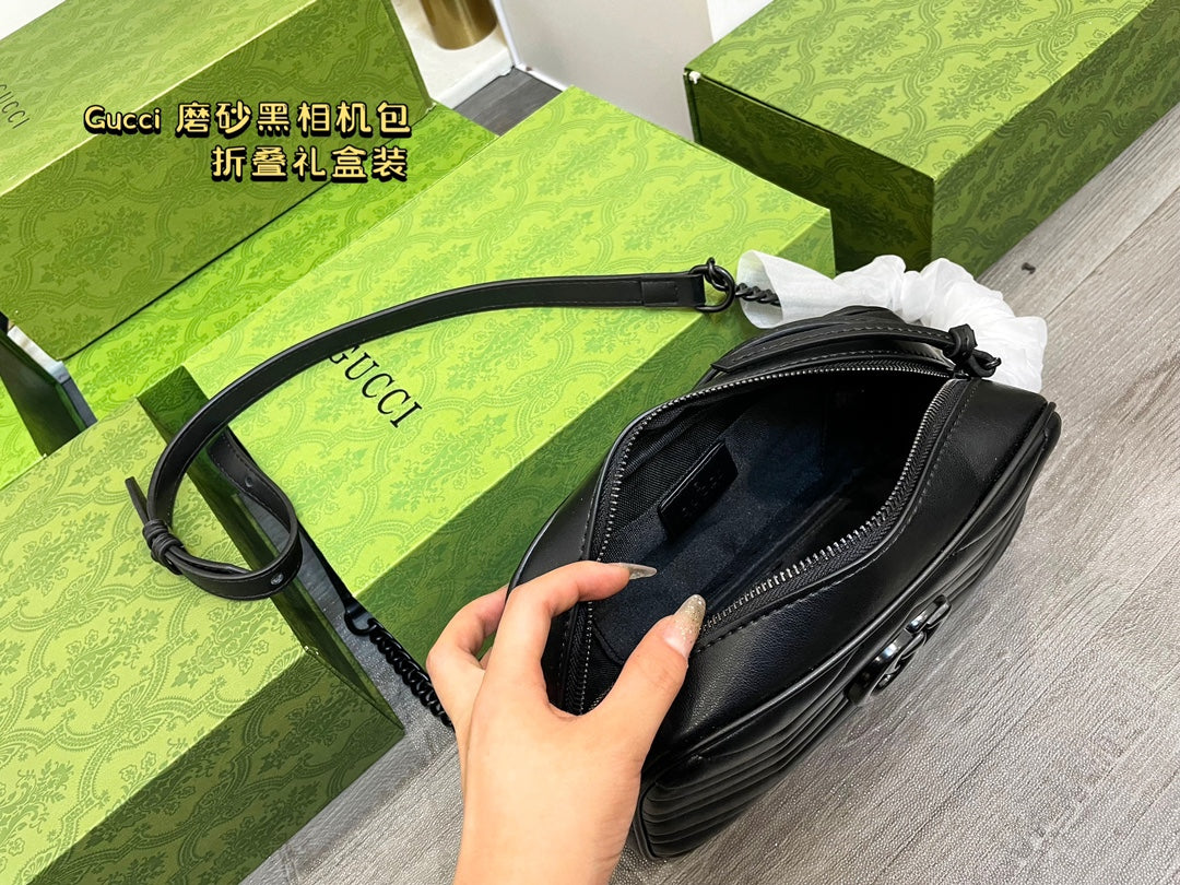 GUCCI BAG  385-4