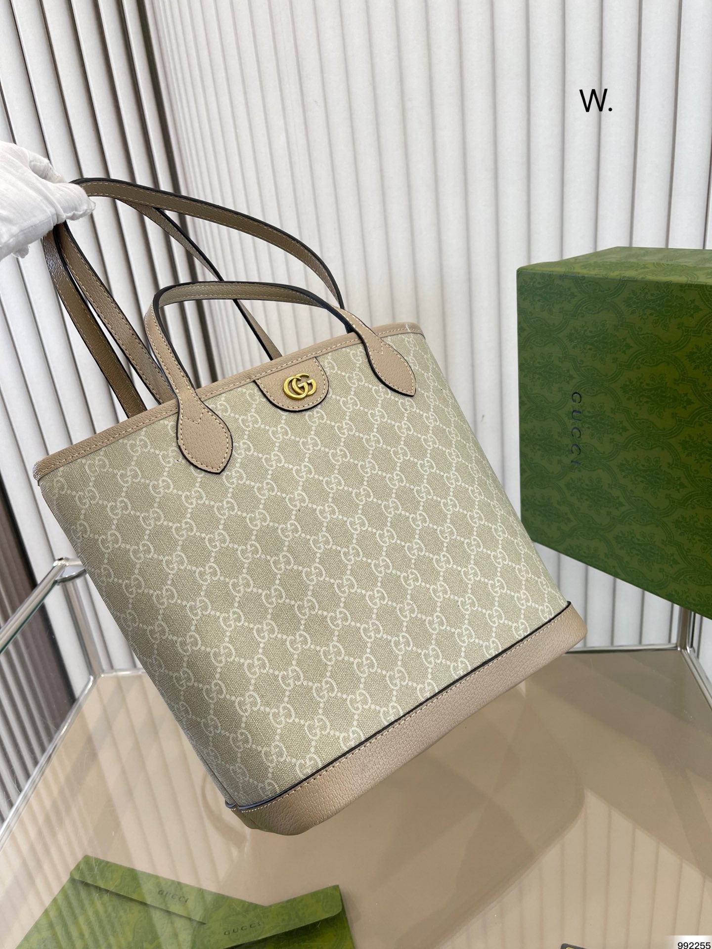 gucci bag  390