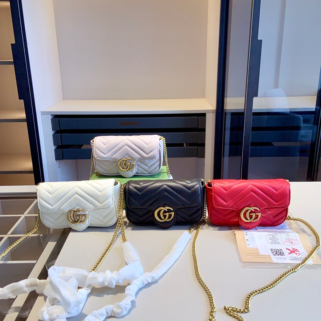 GUCCI BAG  401