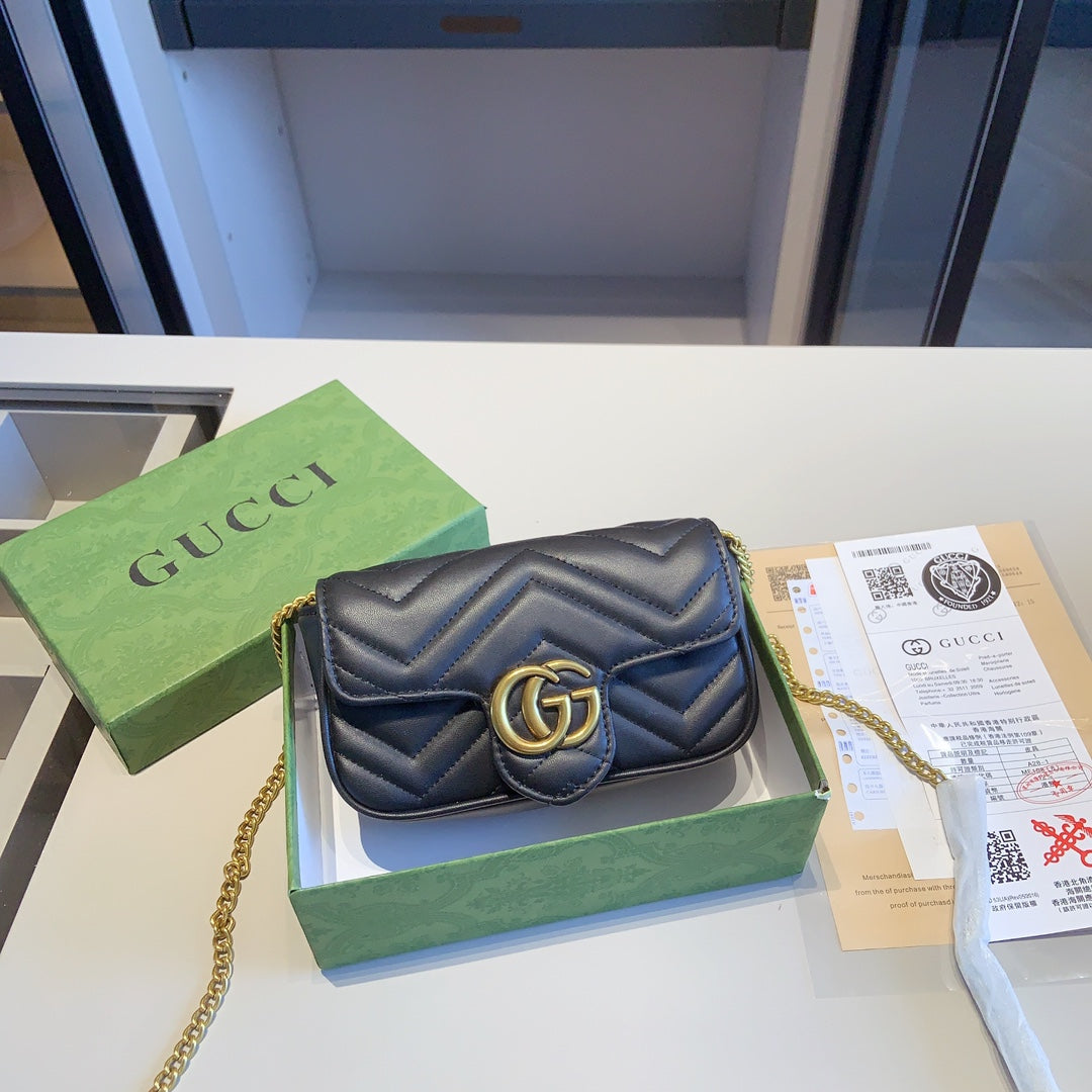 GUCCI BAG  401