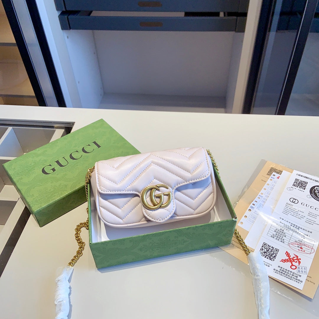 GUCCI BAG  401