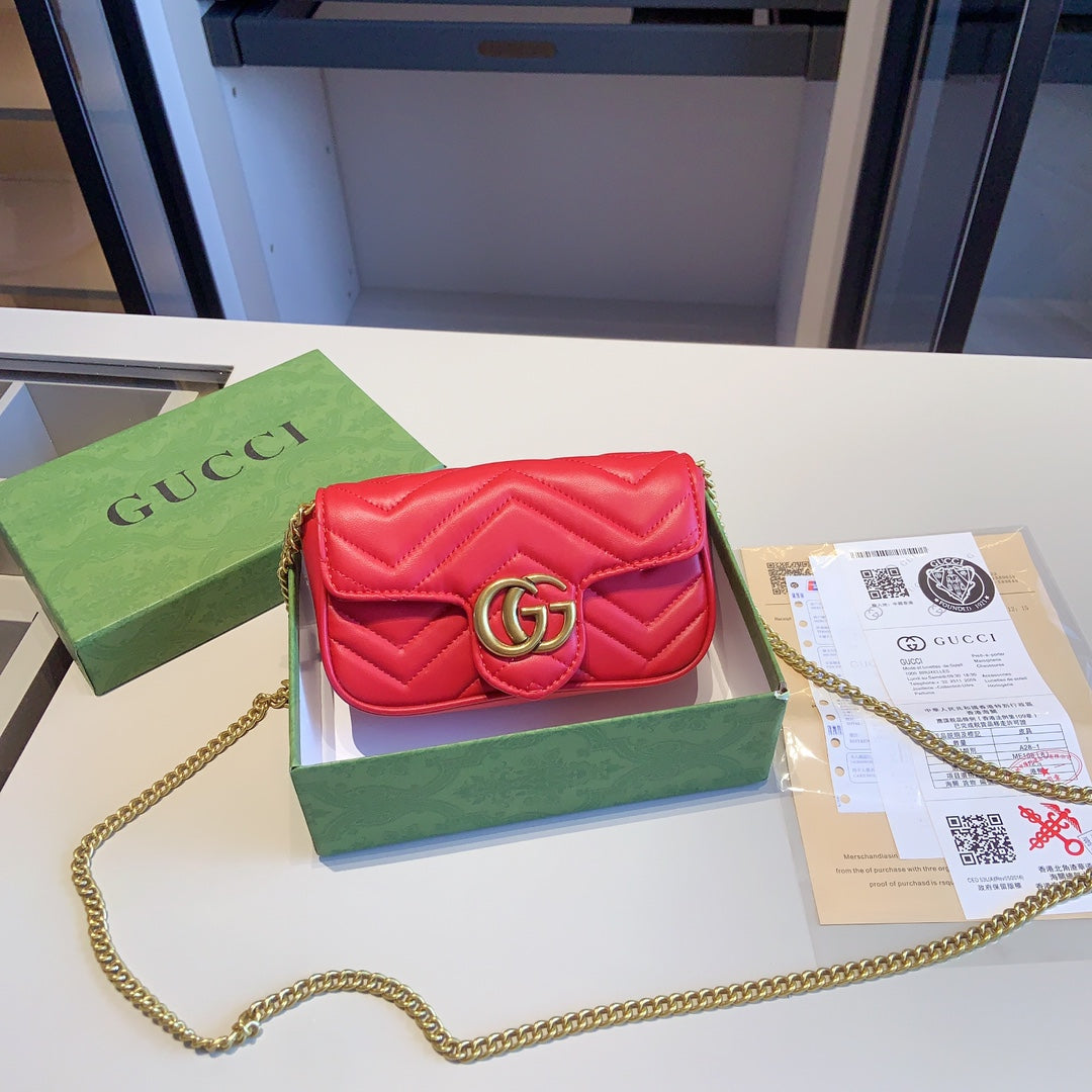 GUCCI BAG  401