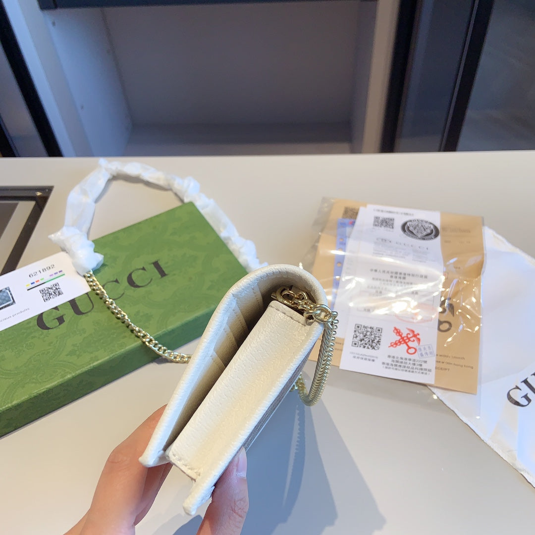 GUCCI BAG 402