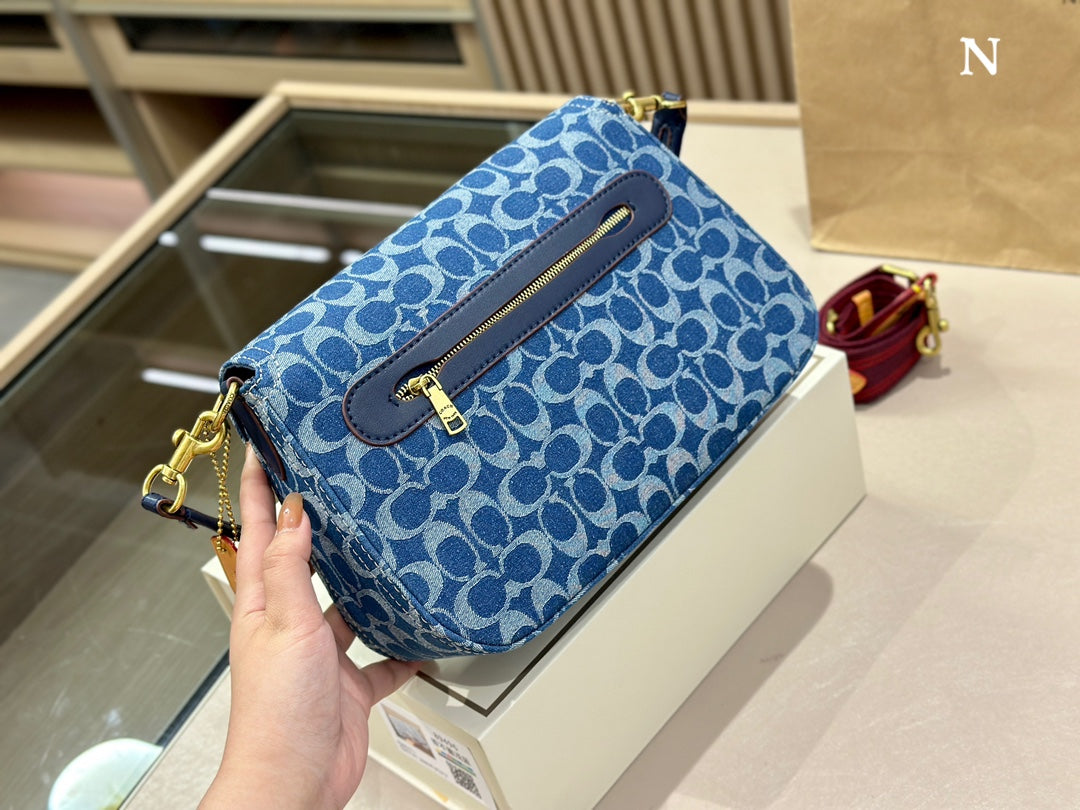 Co-BAG670