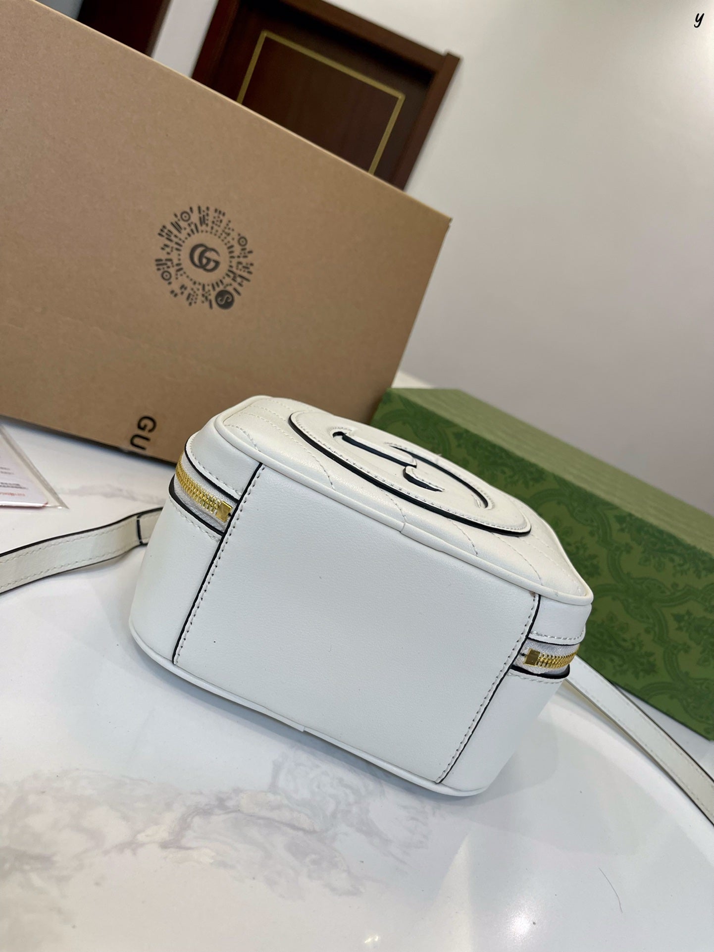 GUCCI BAG 406-3