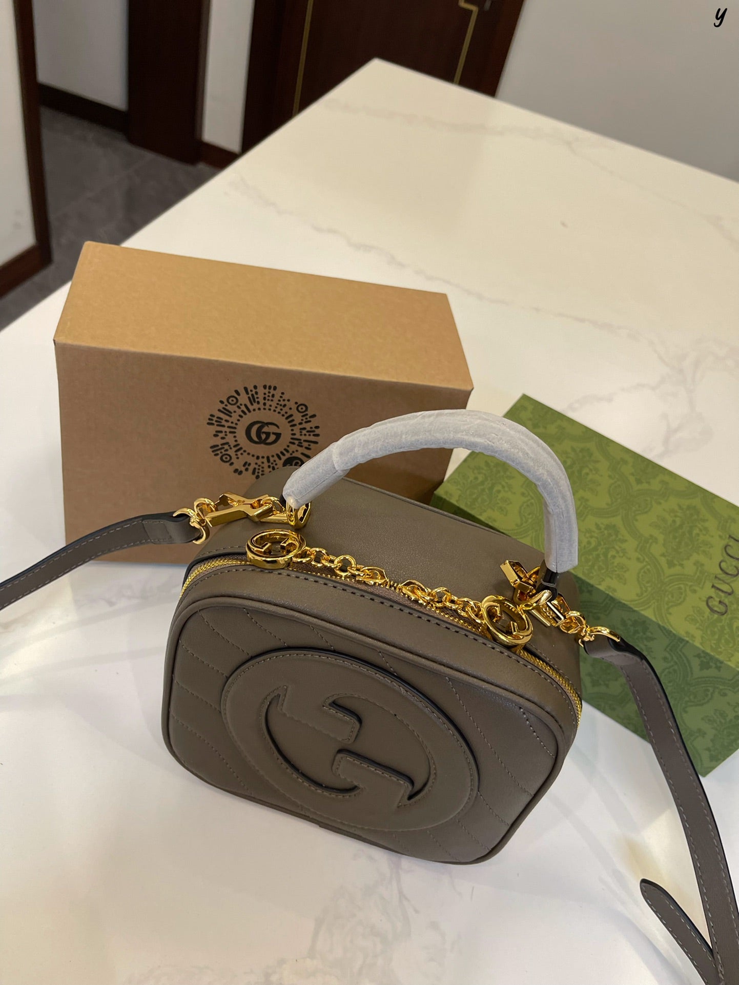GUCCI BAG 406-4