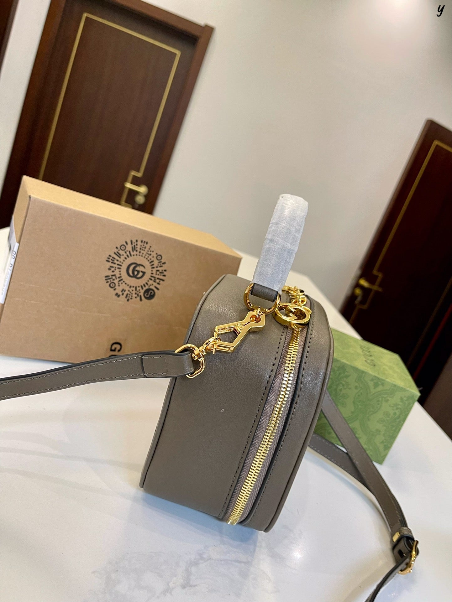 GUCCI BAG 406-4